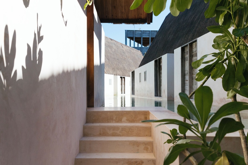 Hotel Punta Caliza 6/48