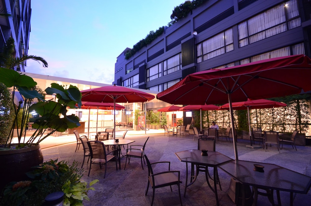 The Lantern Resorts Patong Phuket 5/71