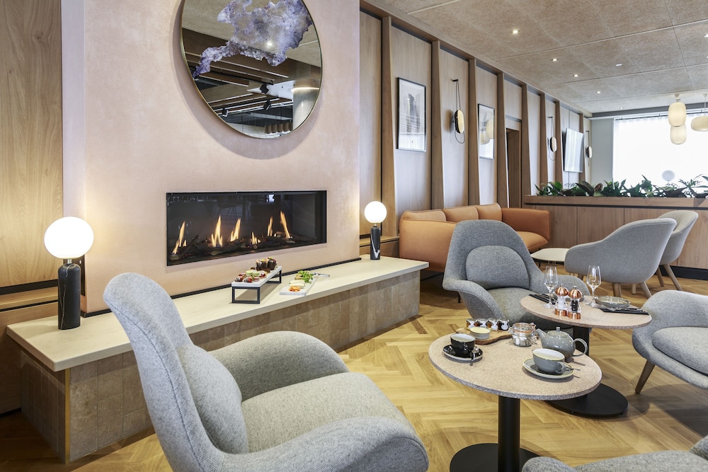 NOVOTEL CAMBRIDGE NORTH 45/70