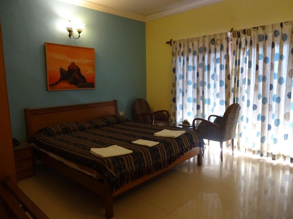 Renzo's Inn 23/50