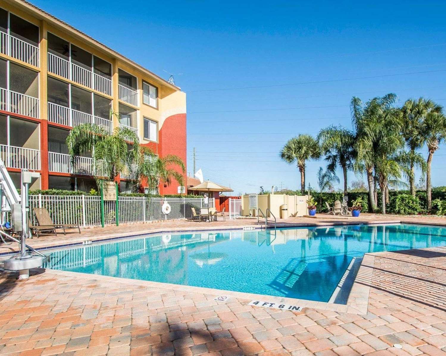 Orlando S Sunshine Resort 6/42