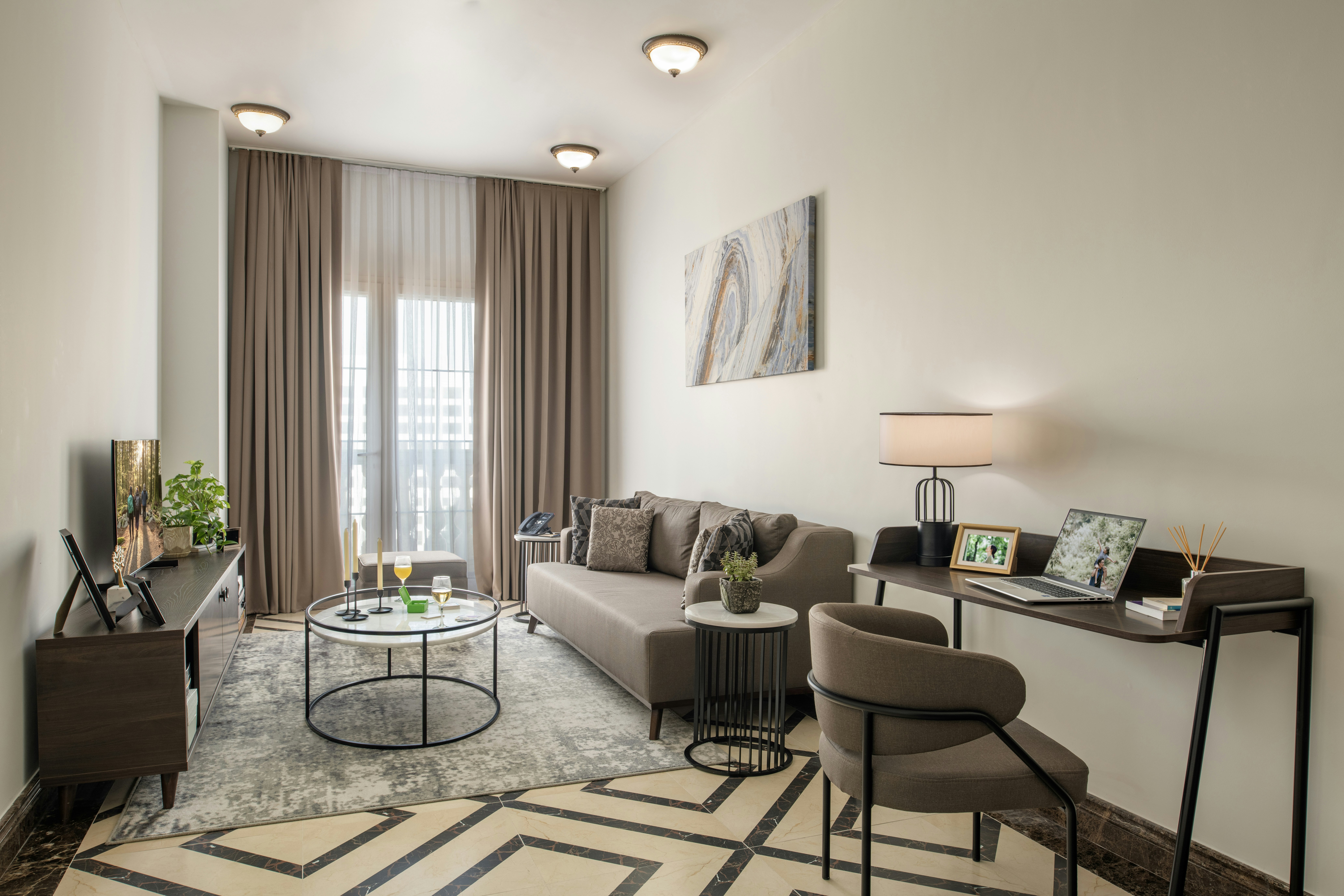 1 BEDROOM, EXECUTIVE