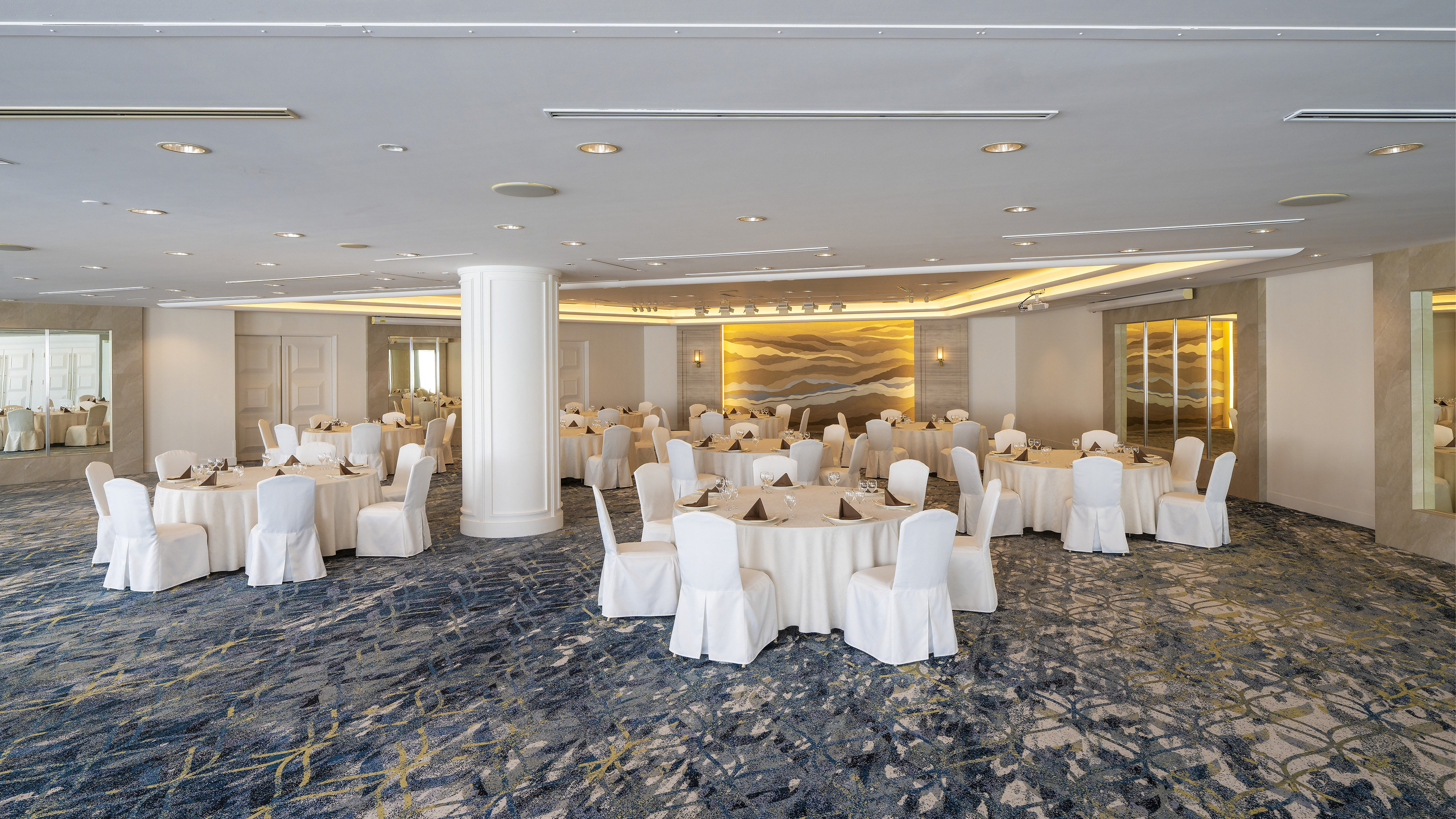 InterContinental Yokohama Grand 68/73