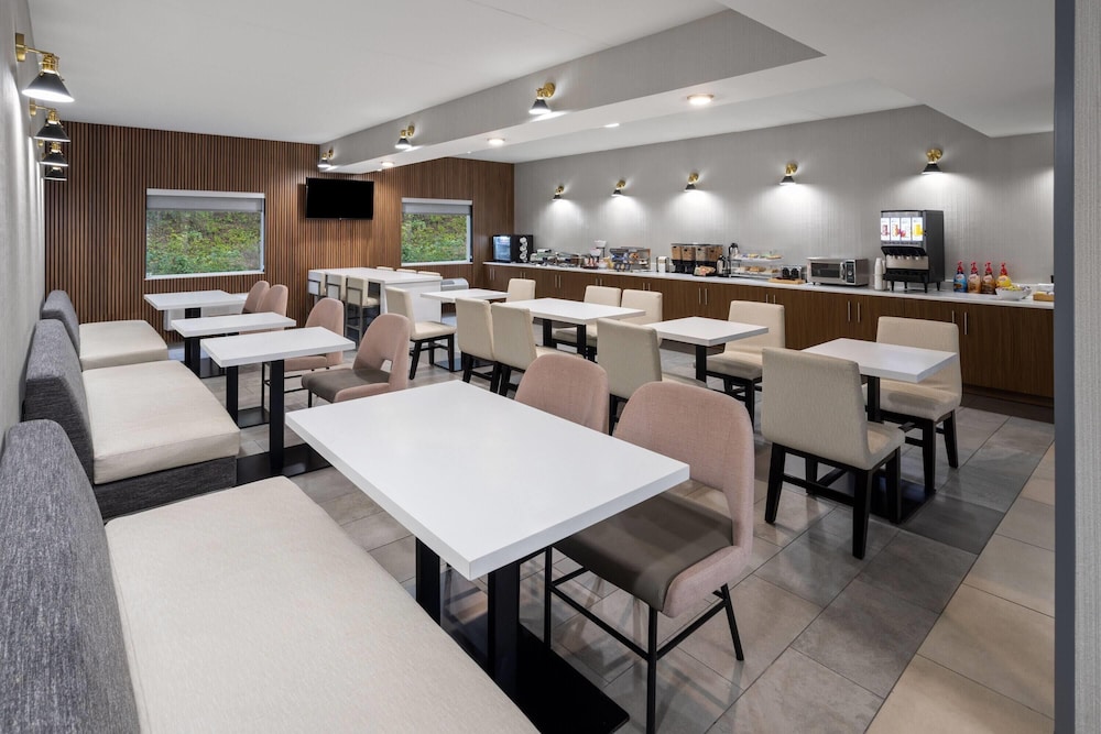 restaurant cafeteria