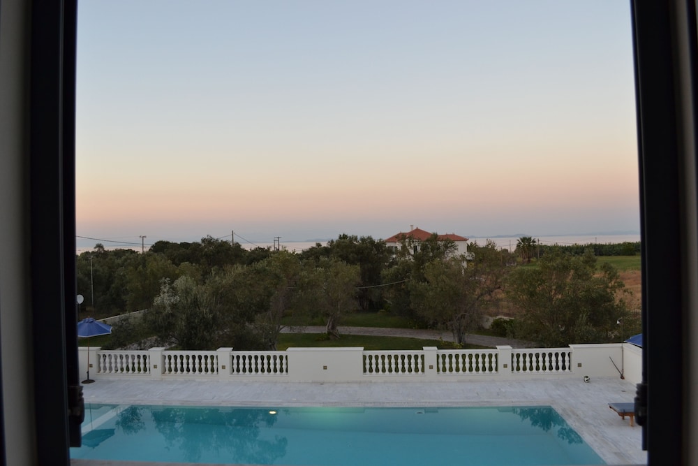 Mikamas Villa 35/45