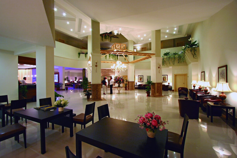 Febeach Hotel 28/50