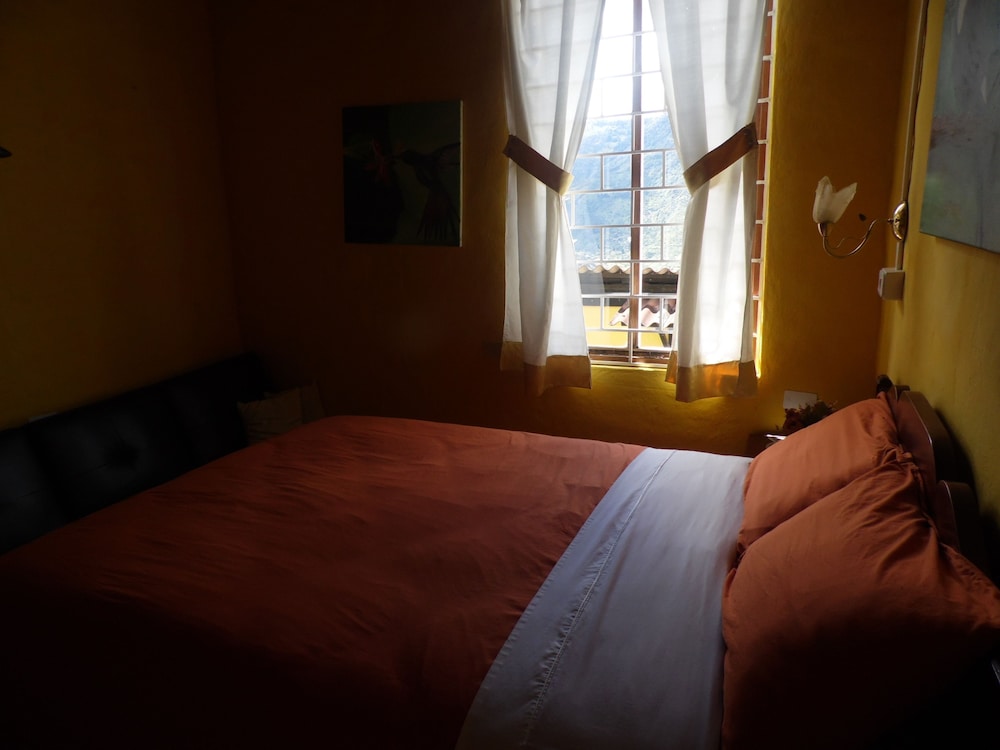 La Casa Amarilla 6/42