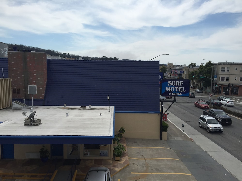 Surf Motel 36/42
