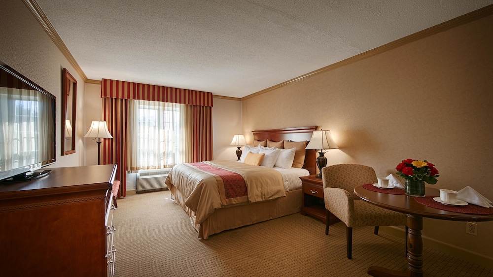 Best Western Plus Morristown Inn 20/40