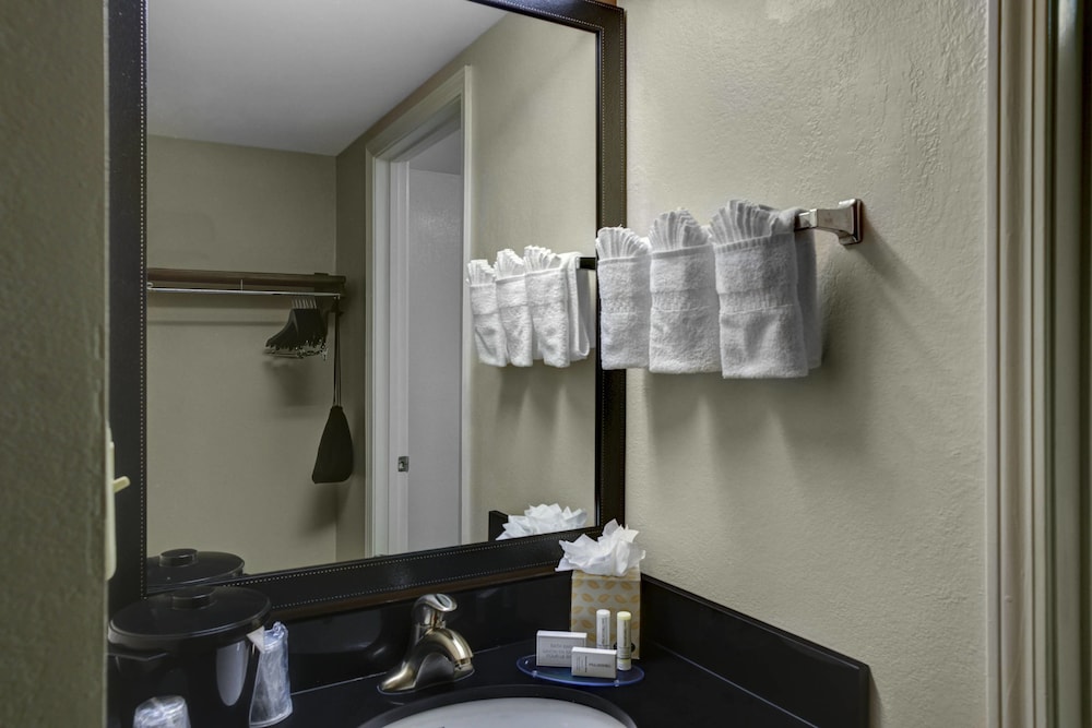 Fairfield Inn Suites Atlanta Alpharetta 10/27