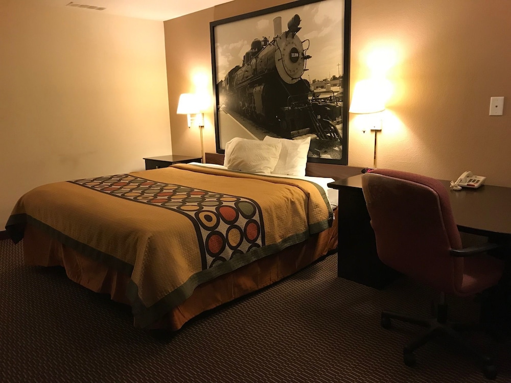 Red Lion Inn & Suites Junction City 14/29
