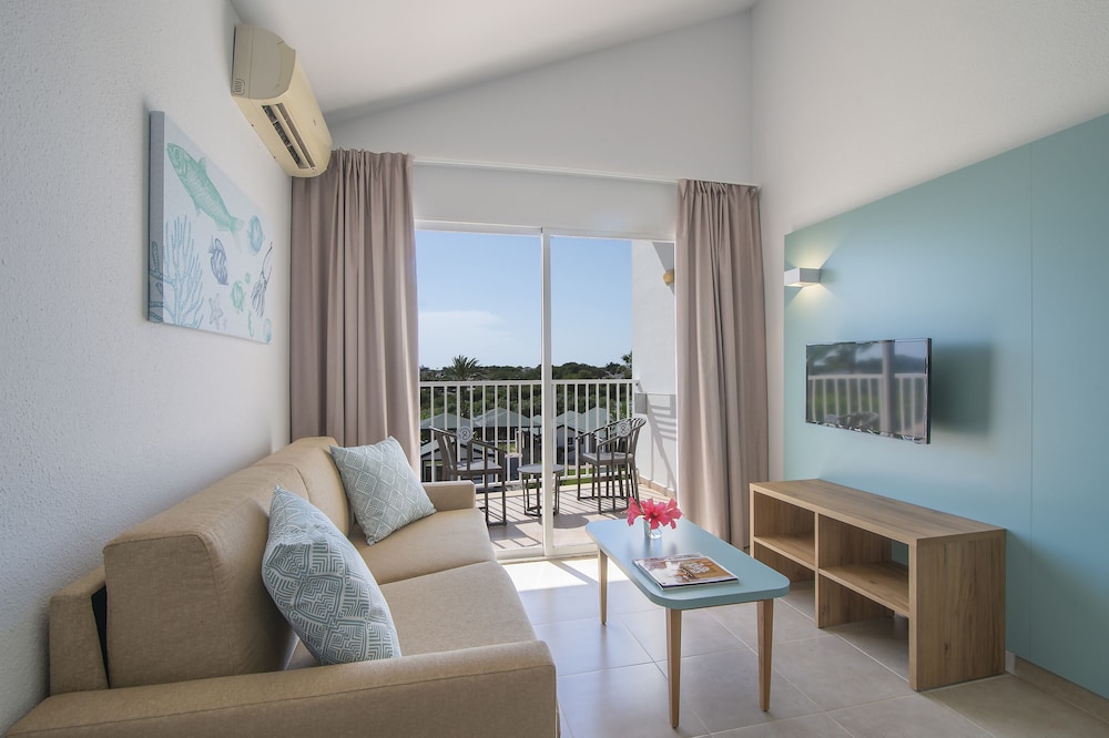 Pierre & Vacances Menorca Cala Blanes (ex Roc Cala D’en Blanes Beach Club Aparthotel) 41/69