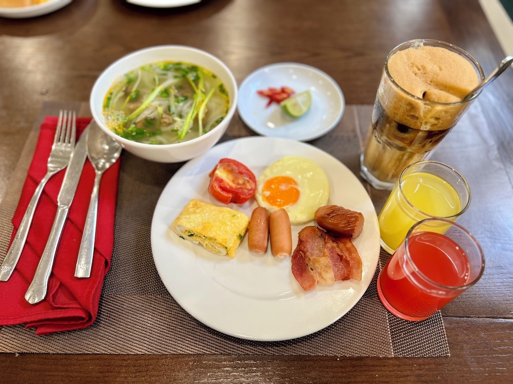 Paragon Noi Bai Hotel and Pool 34/49
