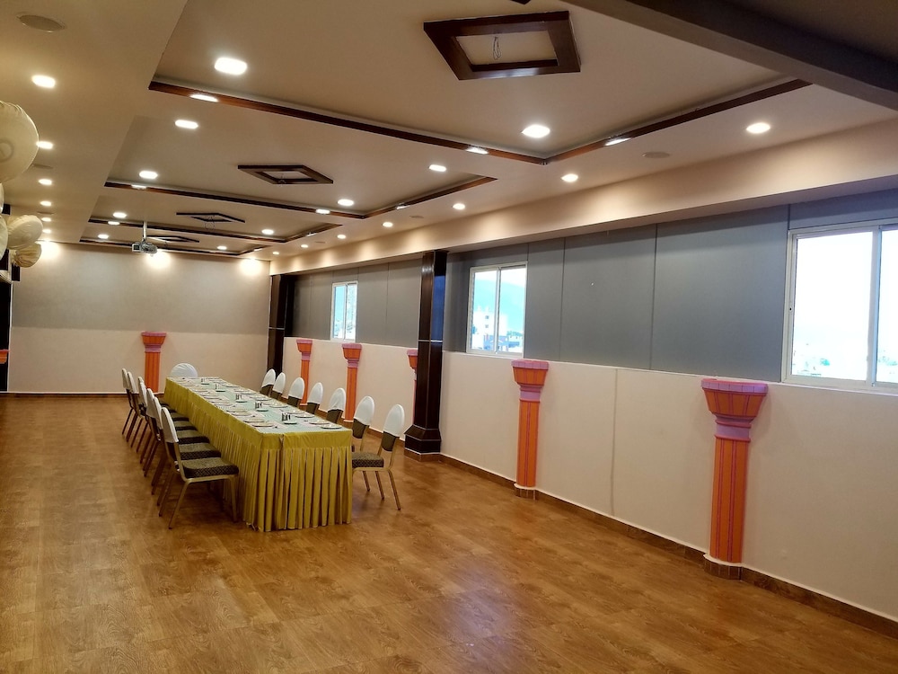 SINDHURI PARK 24/28