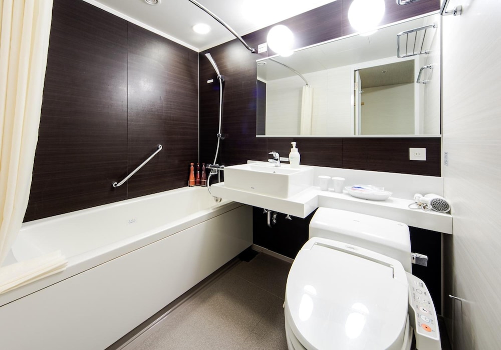 Daiwa Roynet Hotel Takamatsu 47/48