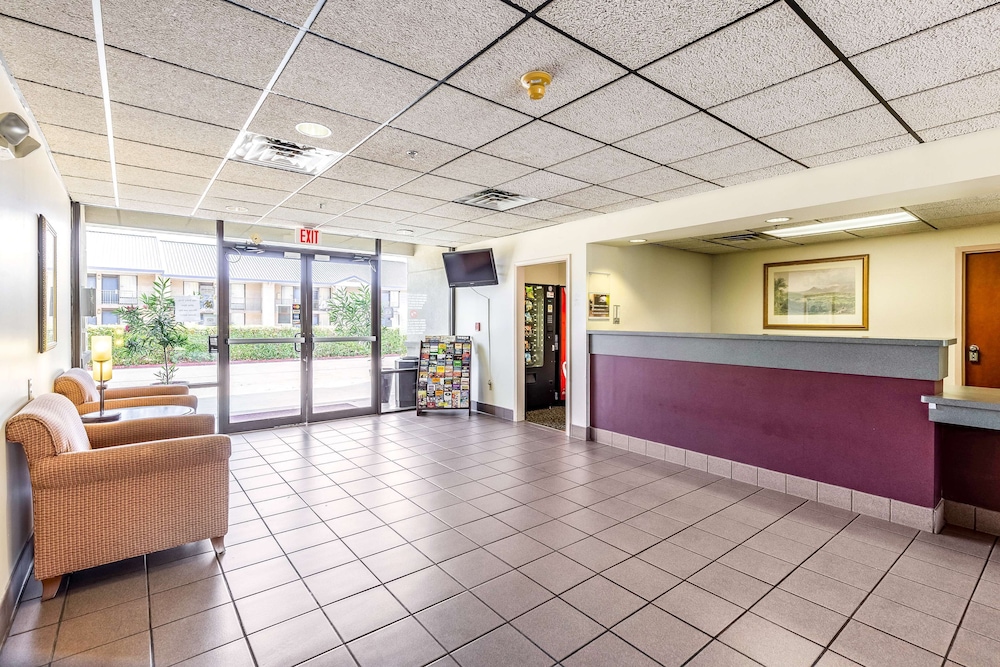 Lobby at Studio6 Killeen, TX, KILLEEN - TX