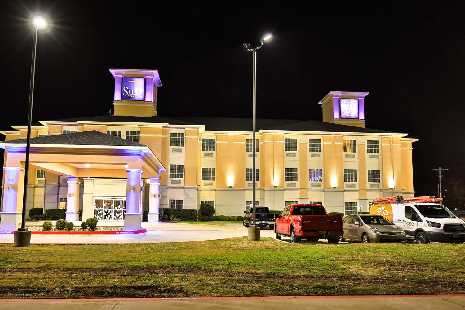 Sleep Inn & Suites University photo4