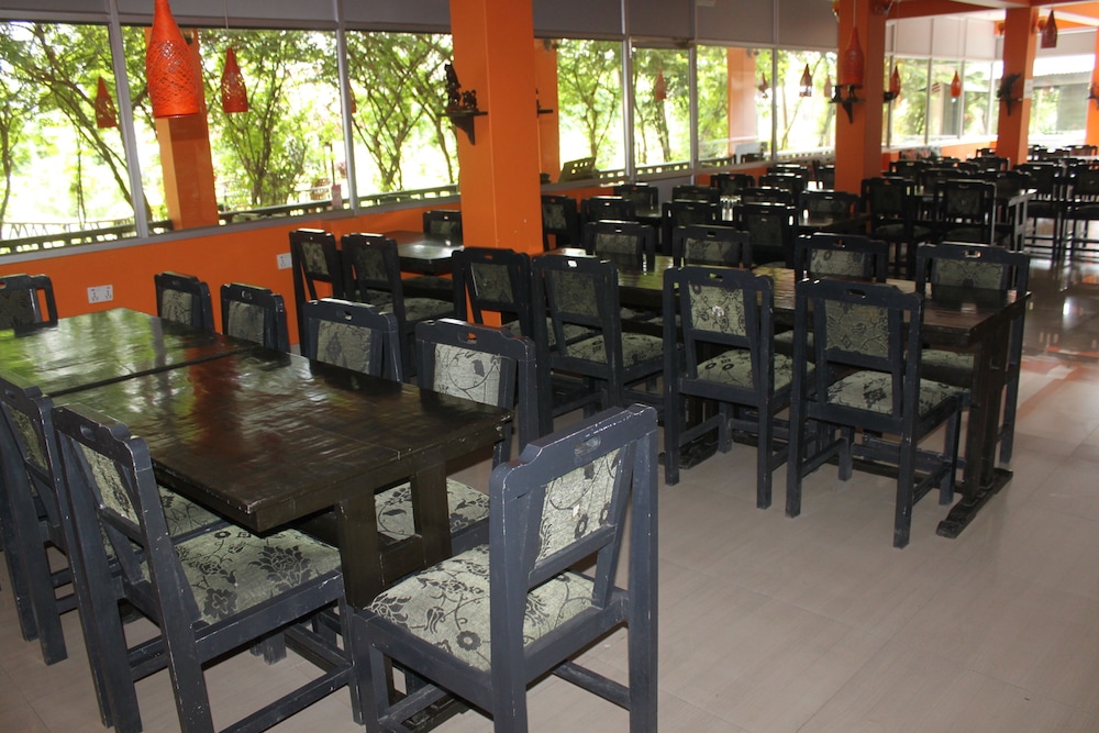 Hotel Monalisa Chitwan 18/32