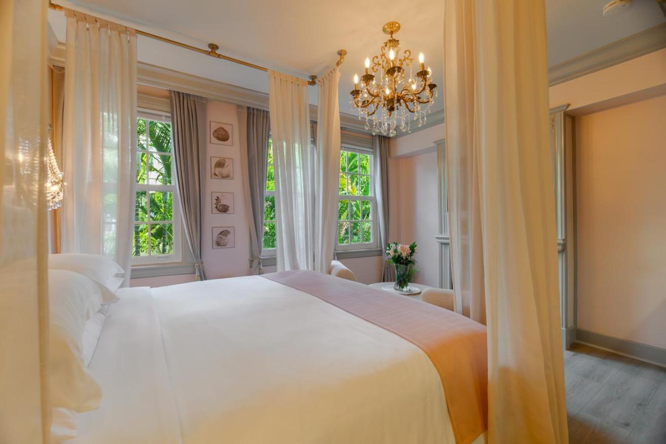 Hemingway Suites at Palm Beach Hotel Island 22/50