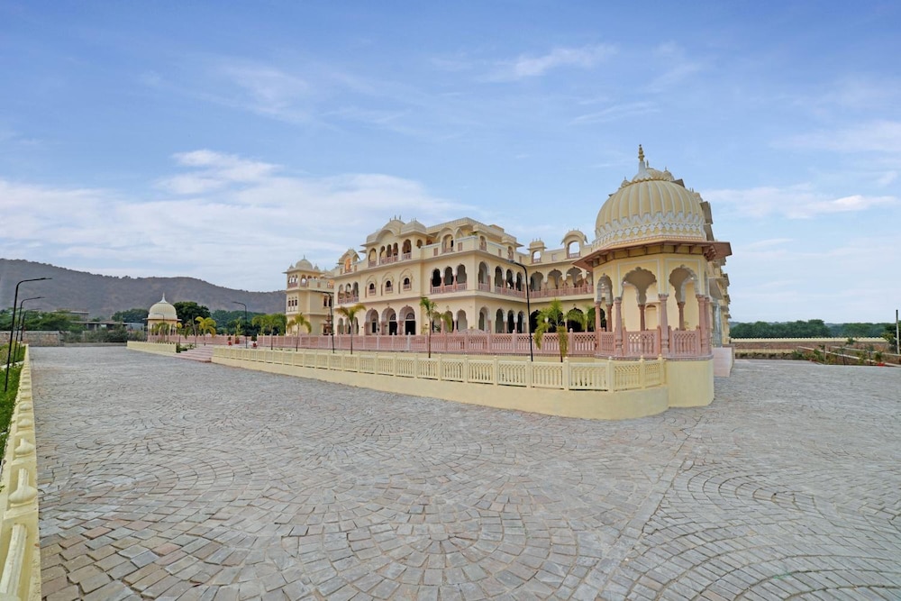 The JaiBagh Palace 30/38