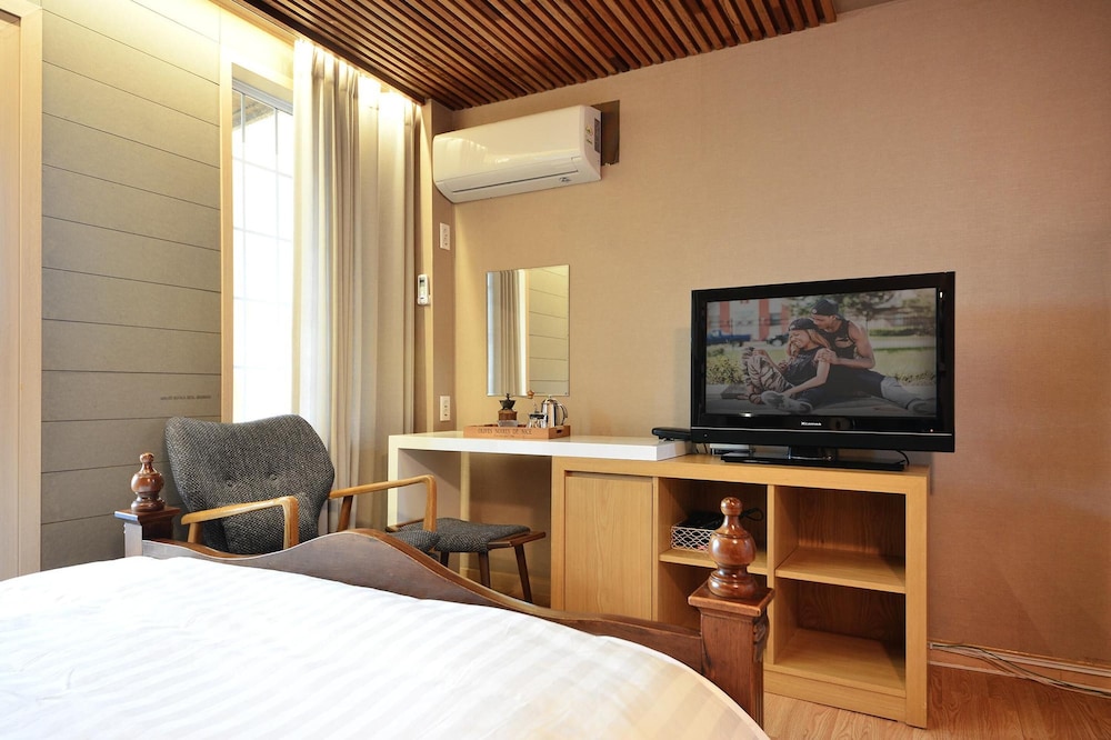 Tongyeong Mongdol House Pension 21/50
