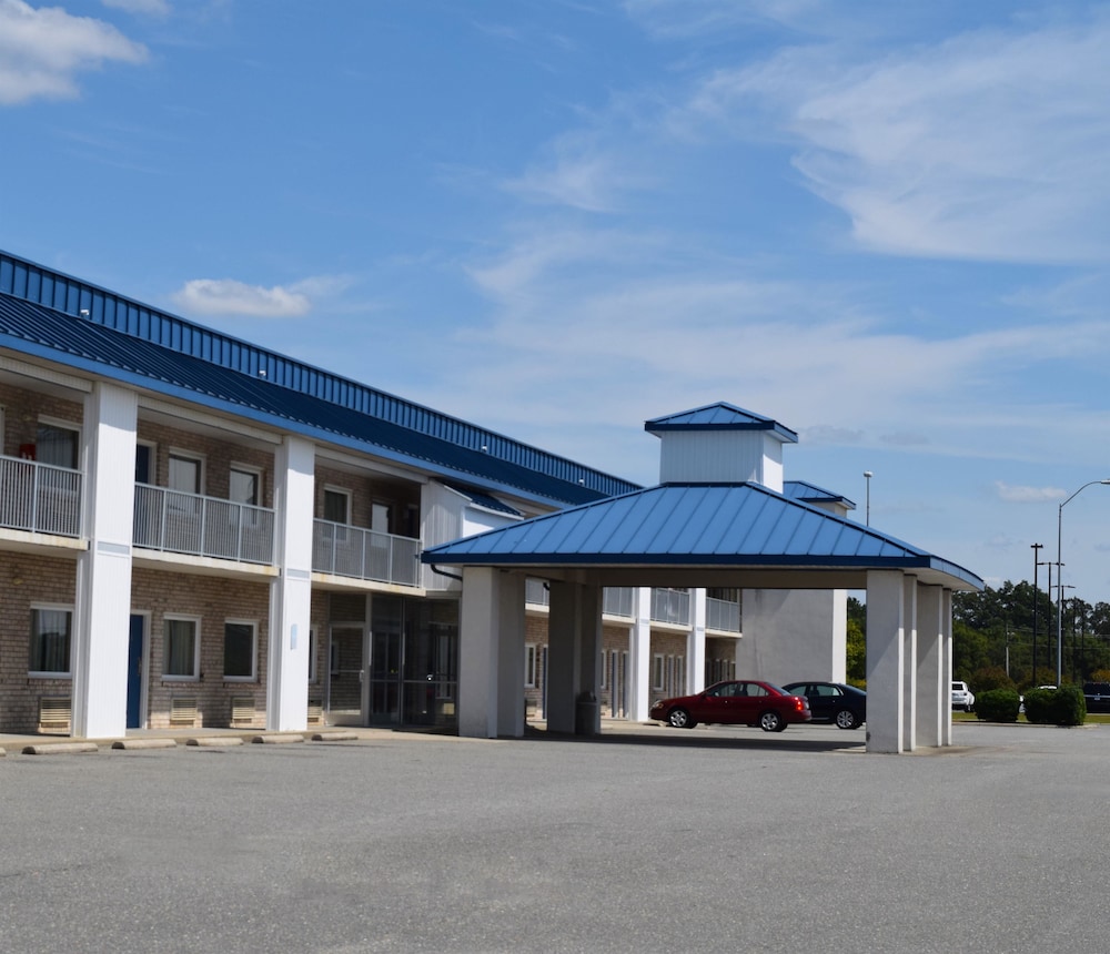 Americas Best Value Inn Kinston 5/31