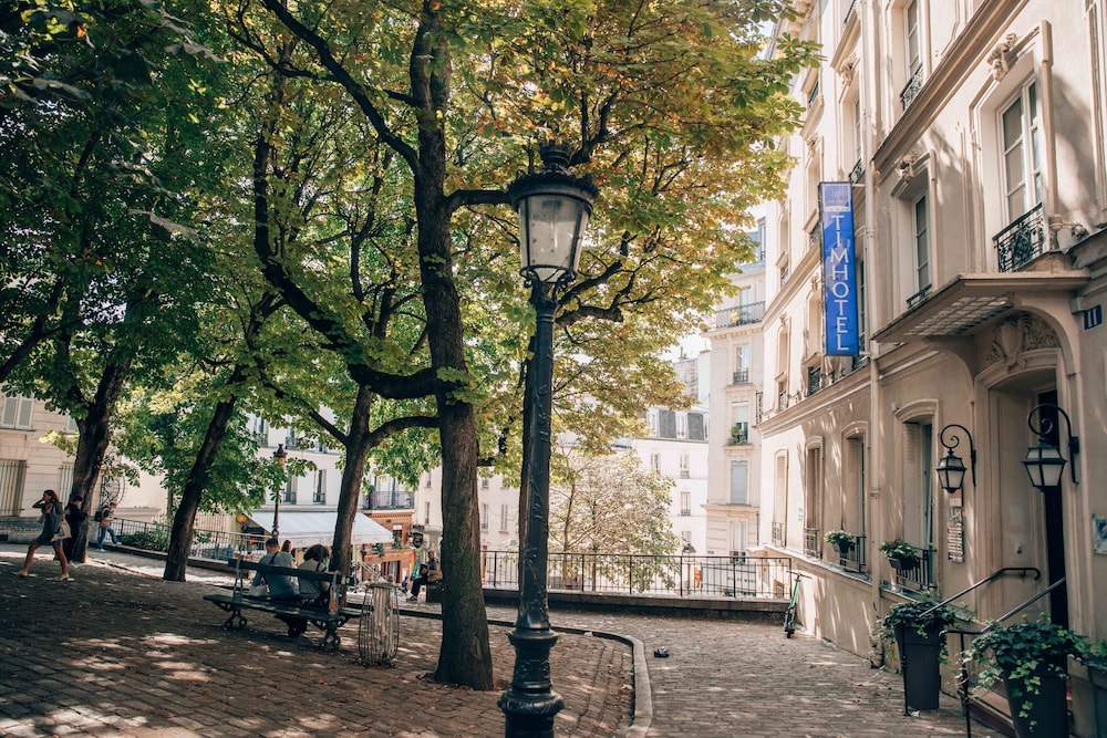 TIMHOTEL MONTMARTRE 50/57