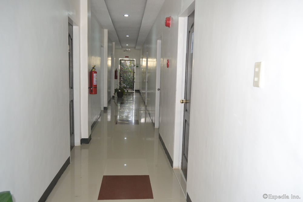 Pearl Suites 17/46