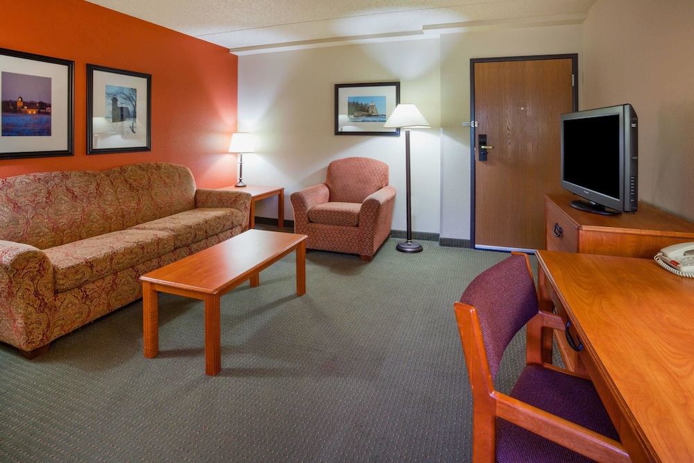Americinn By Wyndham Wetmore Munising 15/26