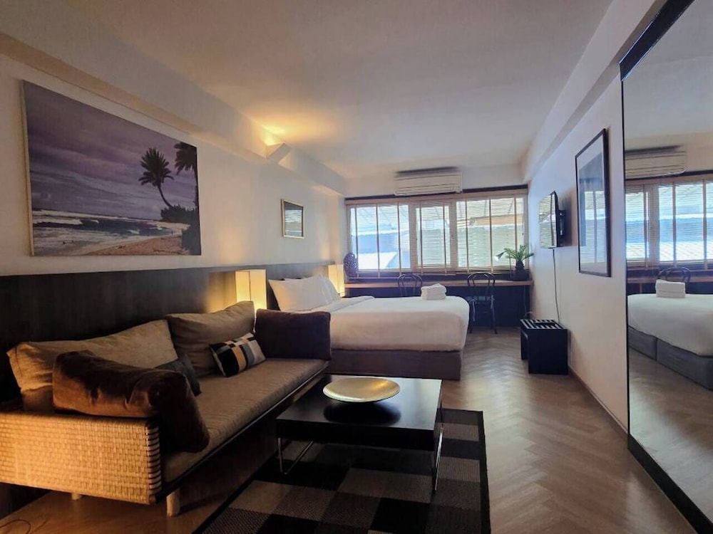 Sathorn Terrace Apartment 44/50