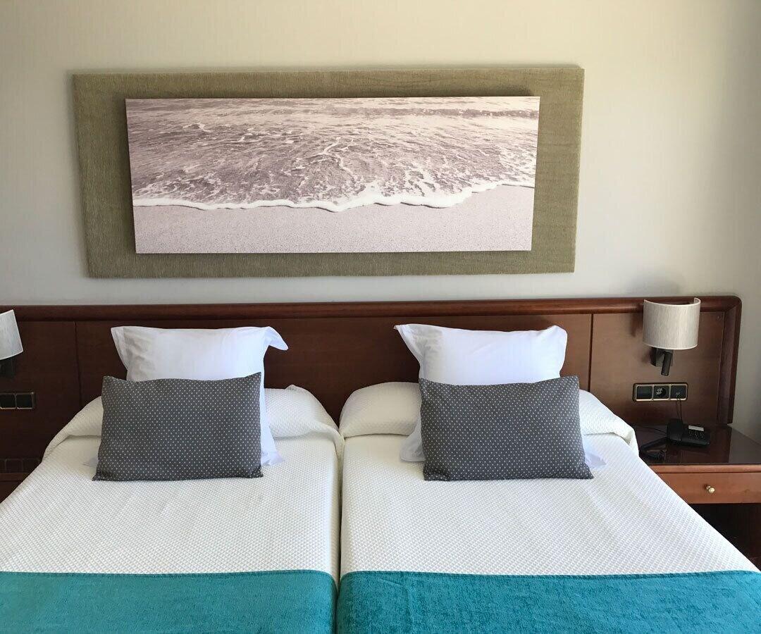 غرفة بسرير مزدوج بإطلالة على البحر، Hotel Miramar 6/7