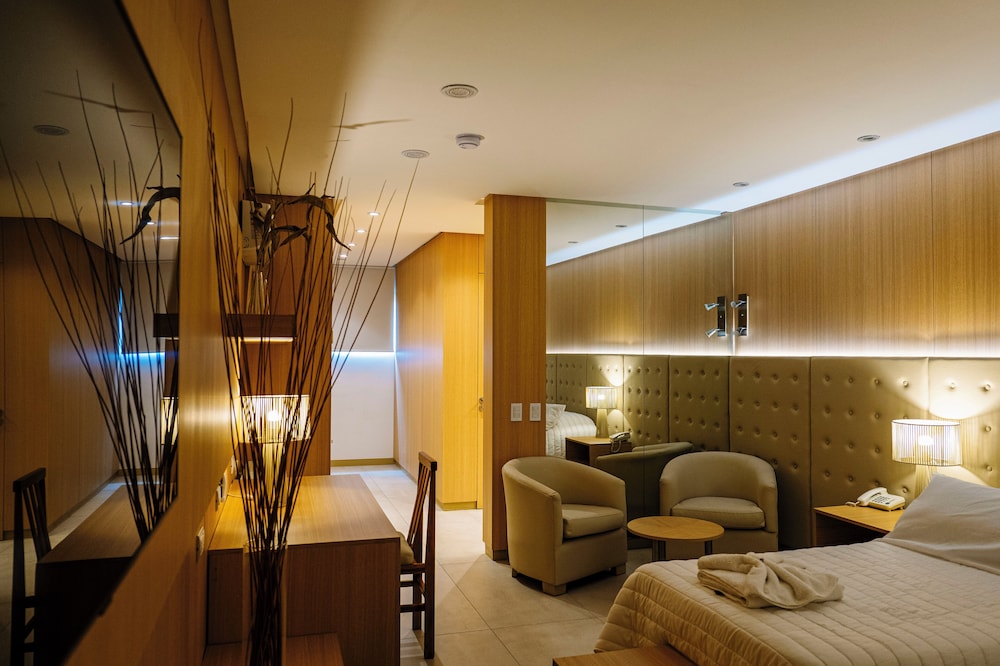 Plaza Paradiso Petit Hotel 33/62
