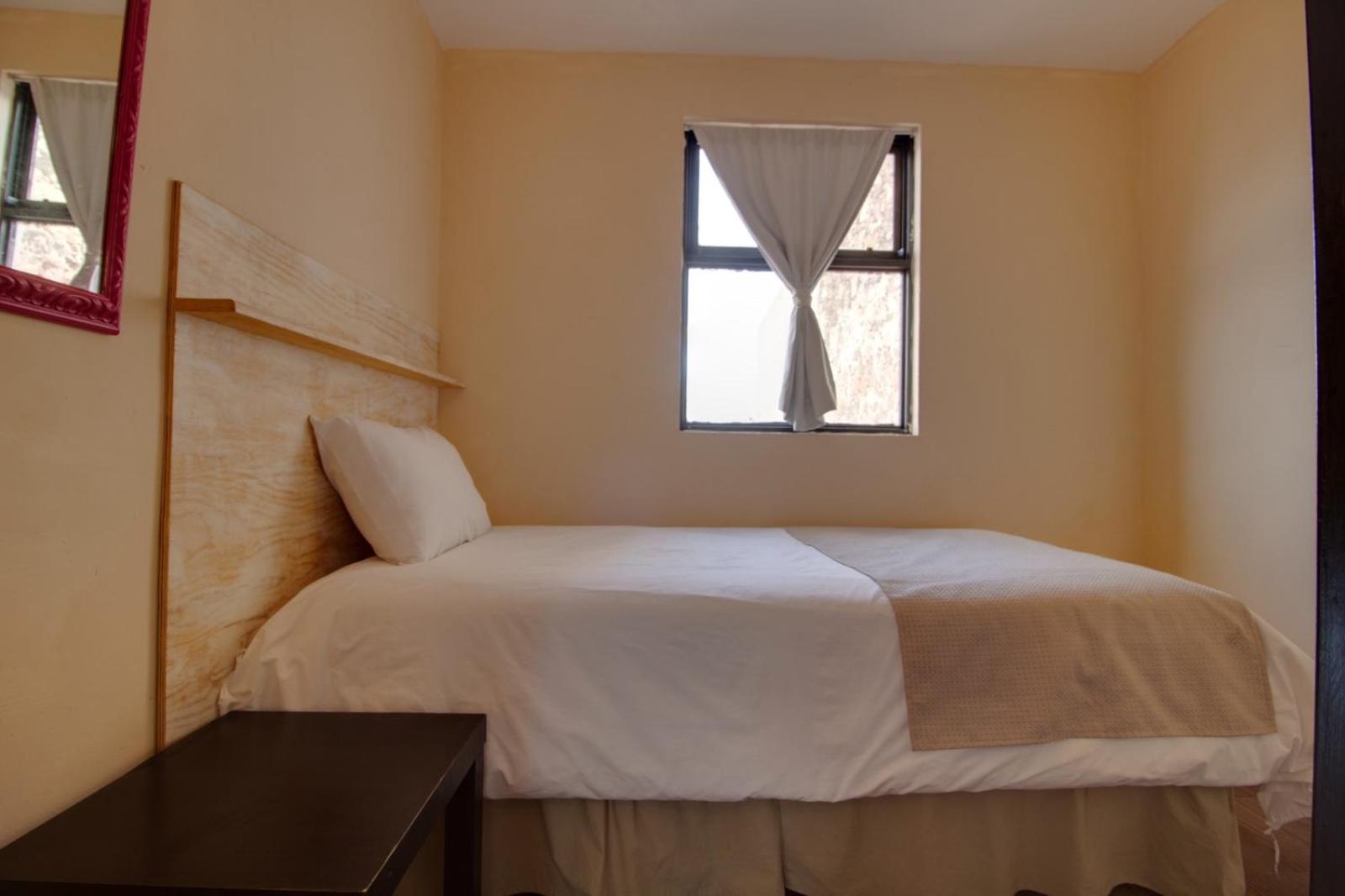 Hostal Punto 79 26/50