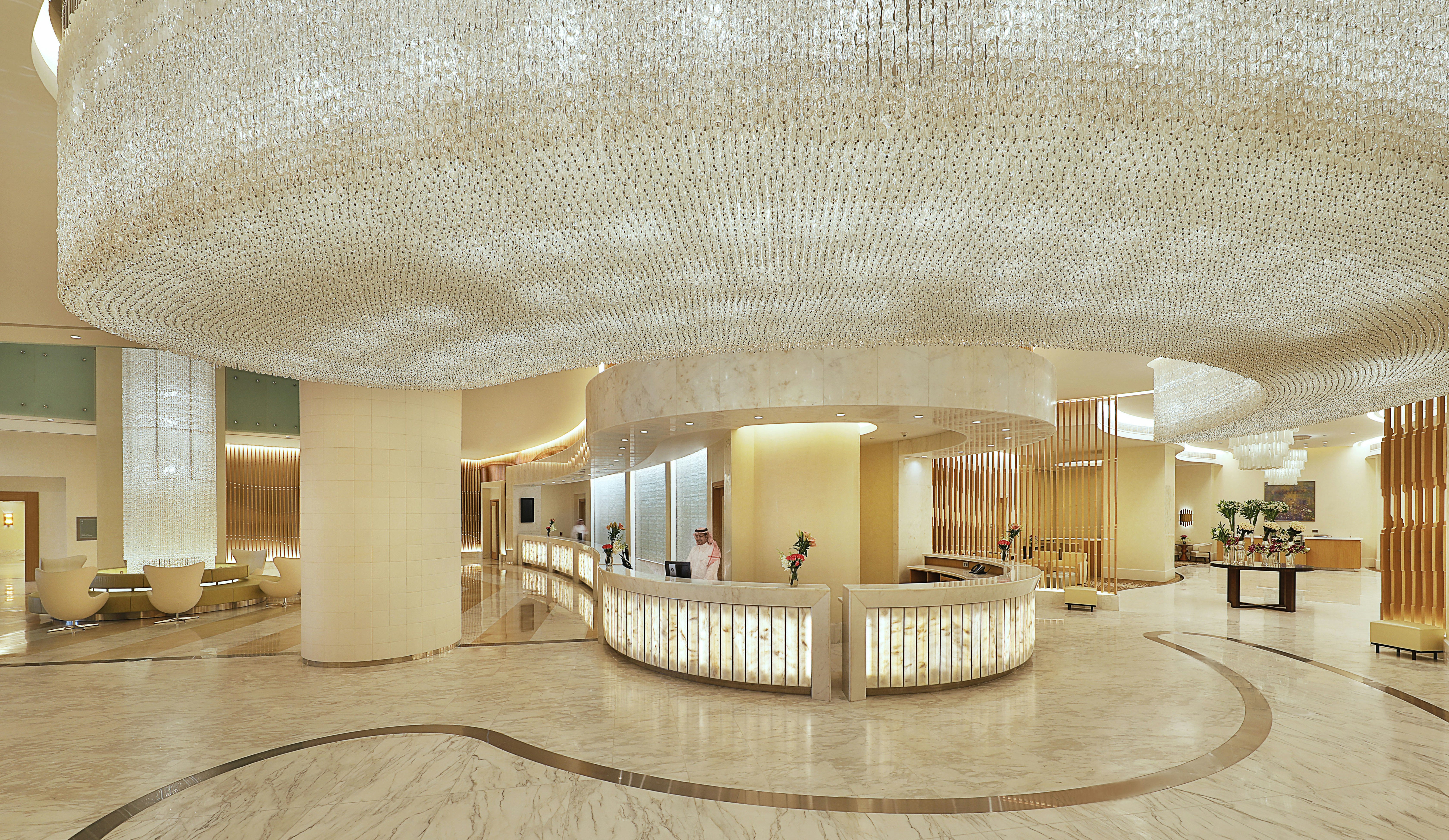 مكة هيلتون للمؤتمرات(Hilton Hotel & Convention Jabal Omar Makkah) 13/80