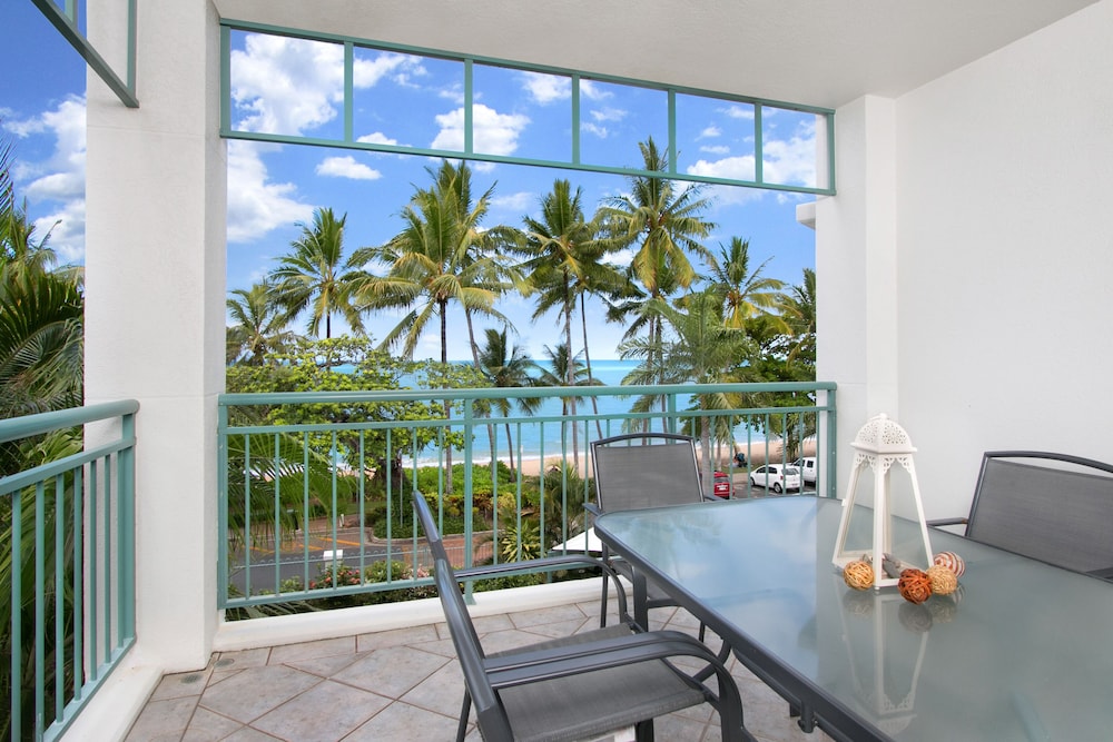On the Beach Holiday Apartments 35/68