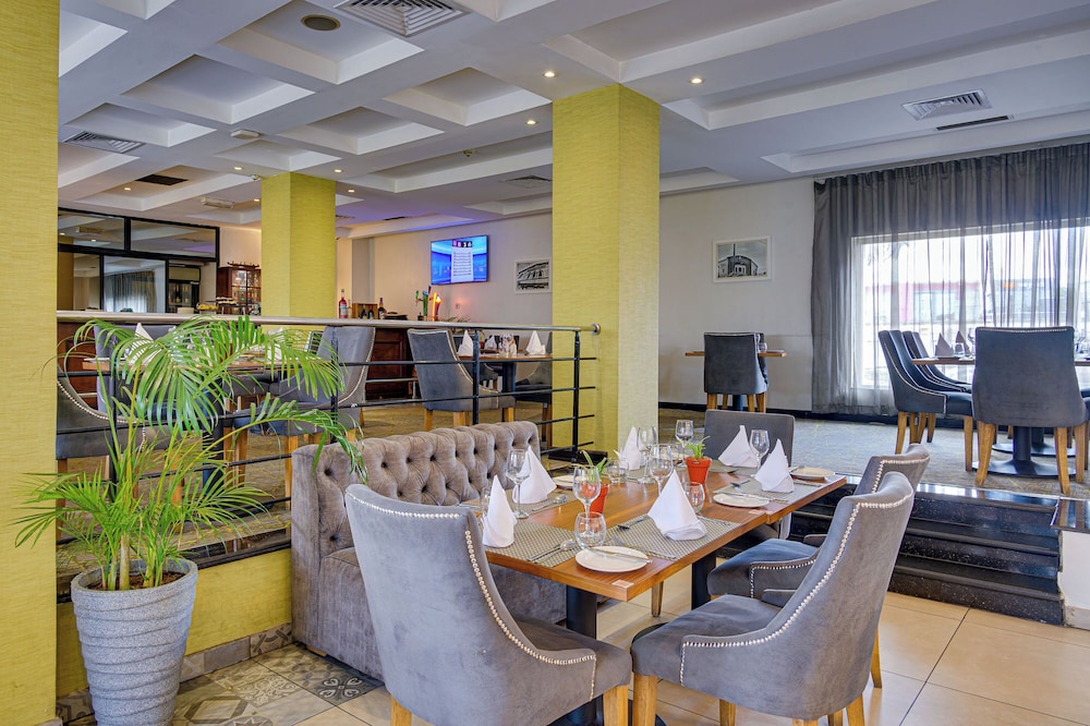 Leola Hotel Lkeja 31/47