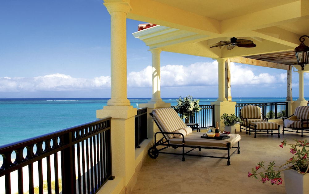 Somerset On Grace Bay 45/76