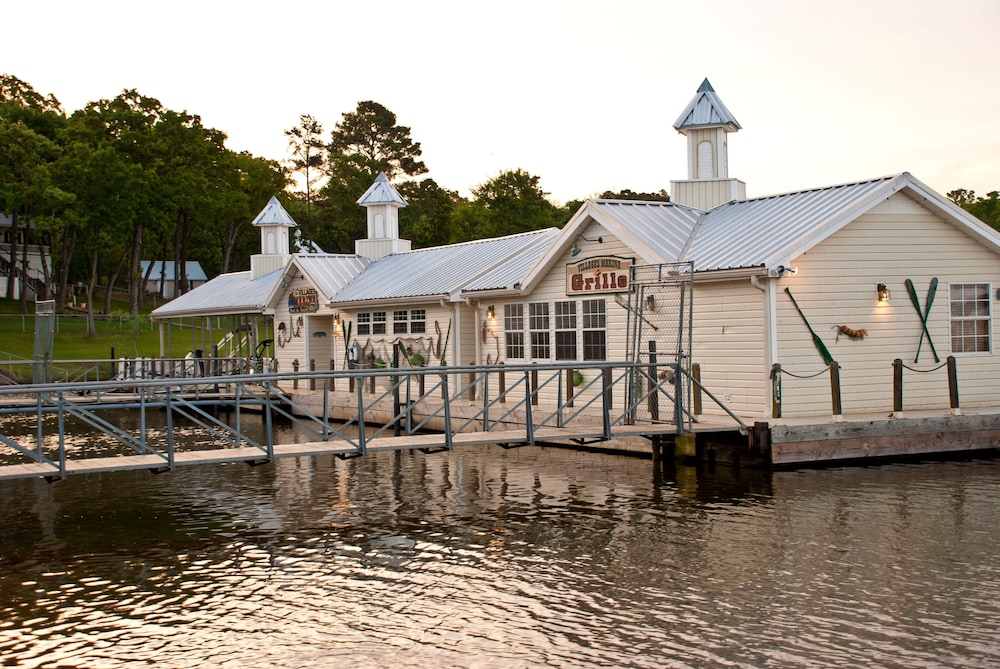 Holiday Inn Club Vacations Villages Resort Lake Palestine 61/63