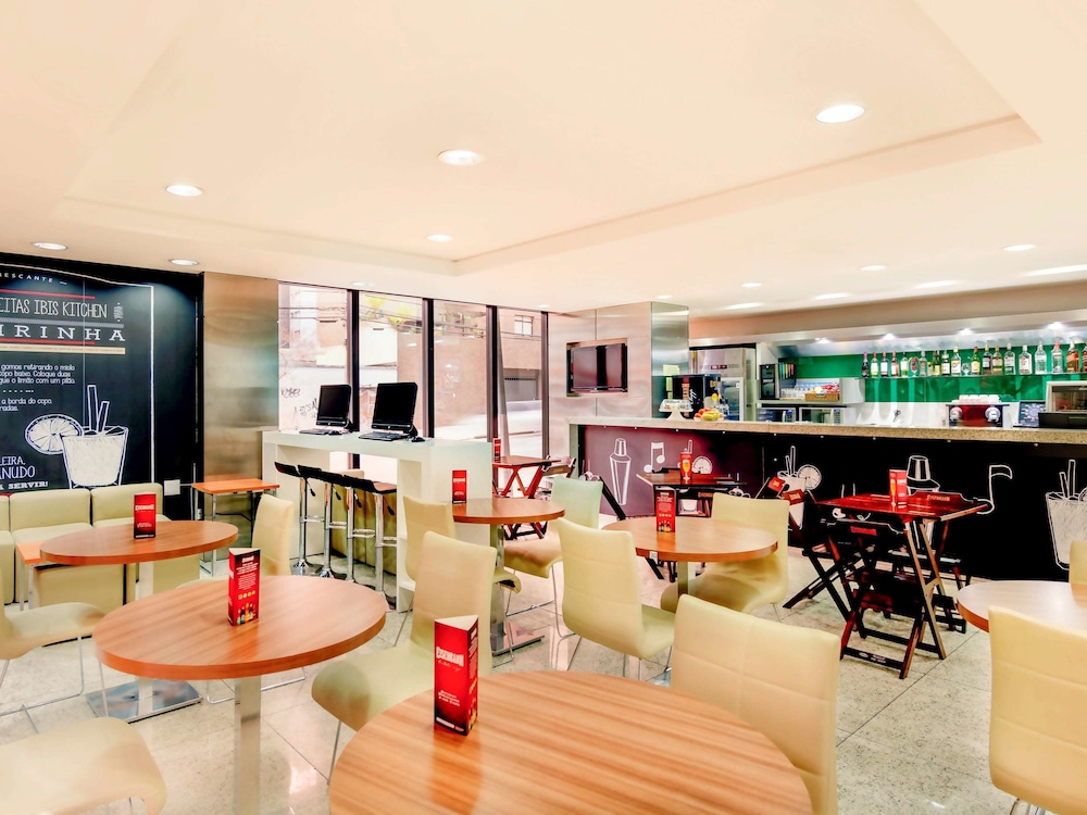 Ibis Curitiba Shopping 61/71