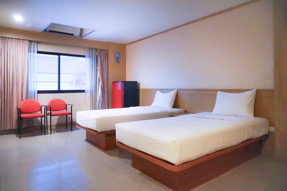 DT Hotel - Pratunam 12/24