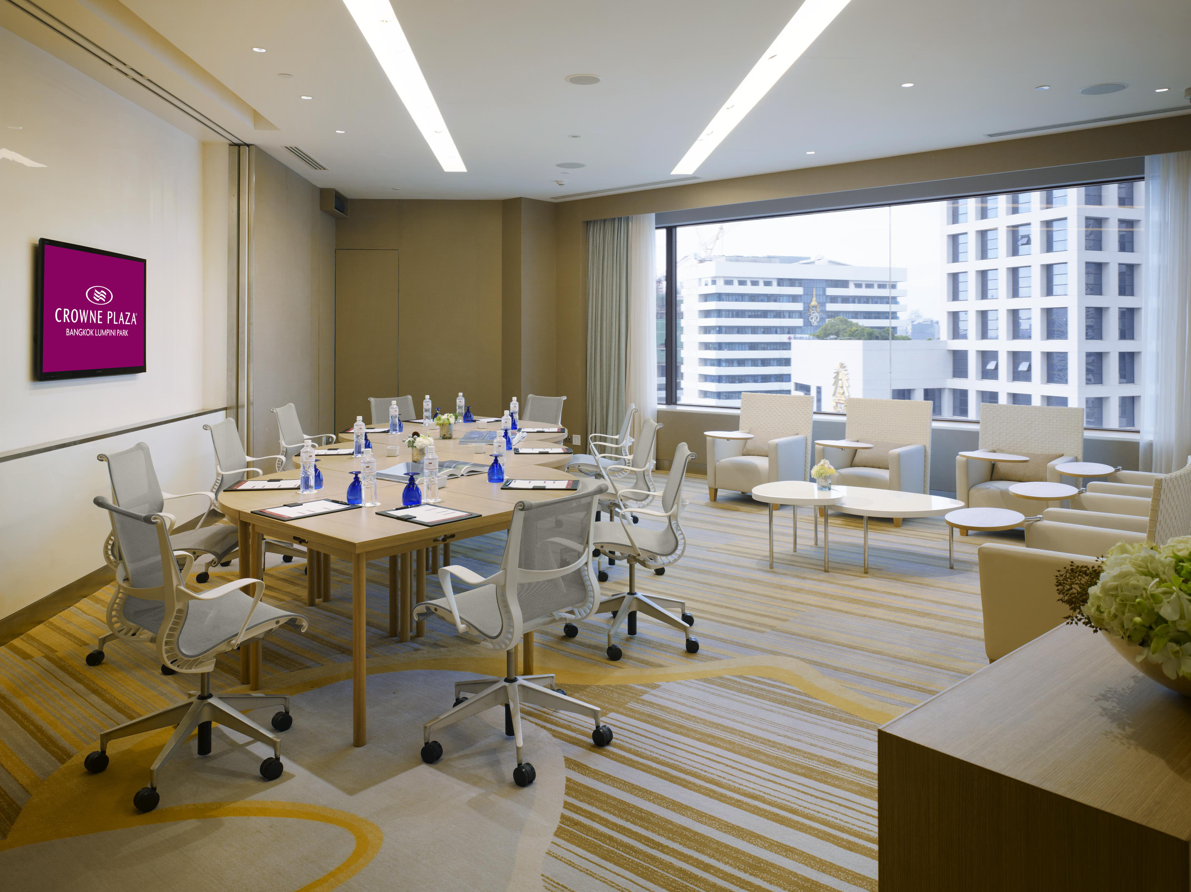 Crowne Plaza Bangkok Lumpini Park 63/77