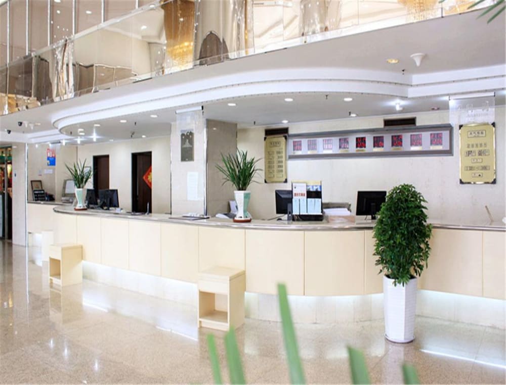 Dalian Royal Hotel 4/24