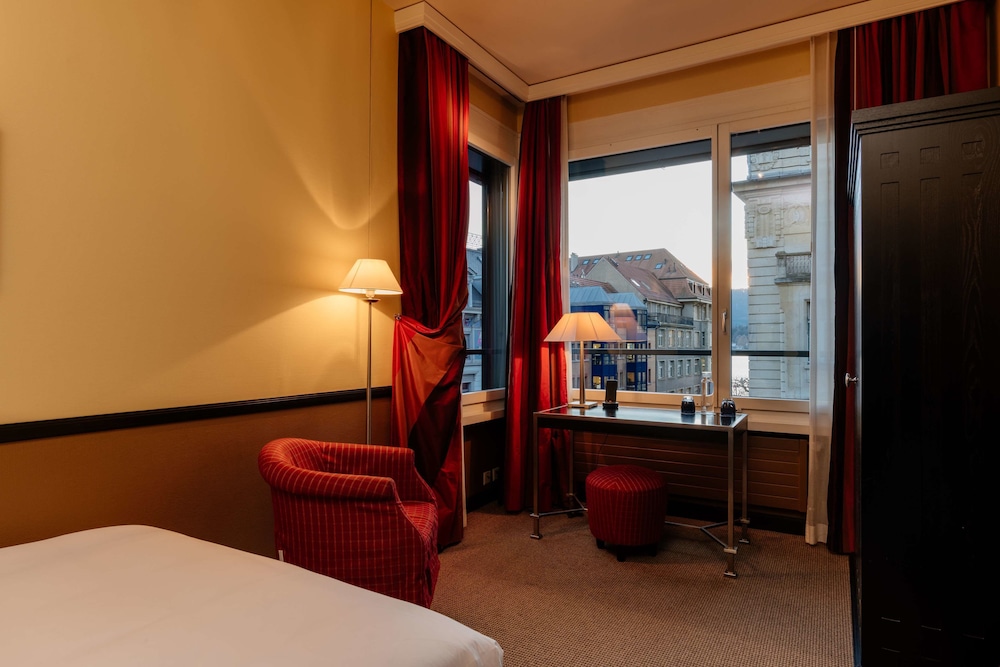 Opera Hotel 35/41