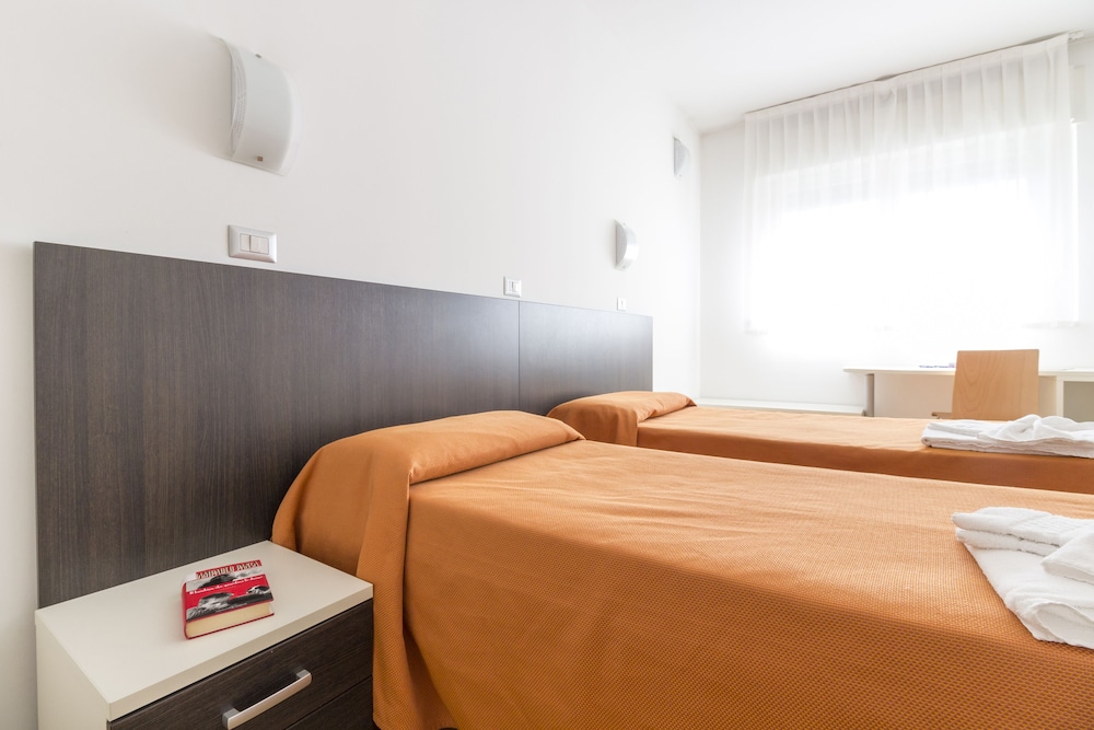 Hotel Sharing 26/67