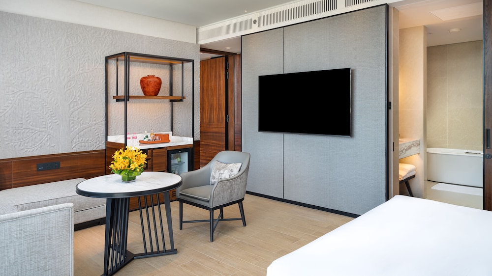 Hyatt Regency Phnom Penh 49/72