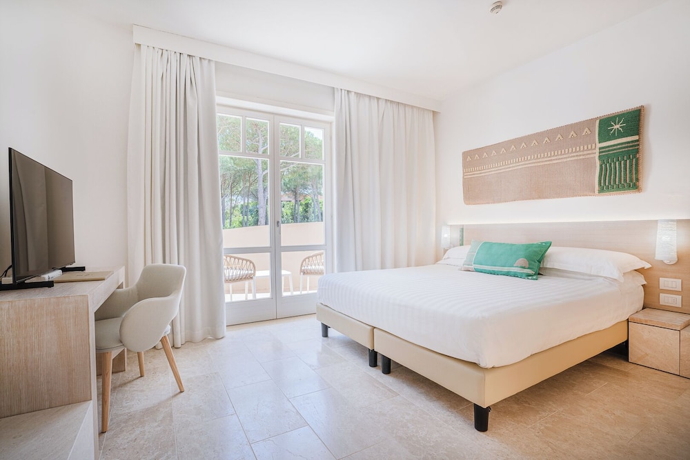 Felix La Coluccia Hotel 16/67