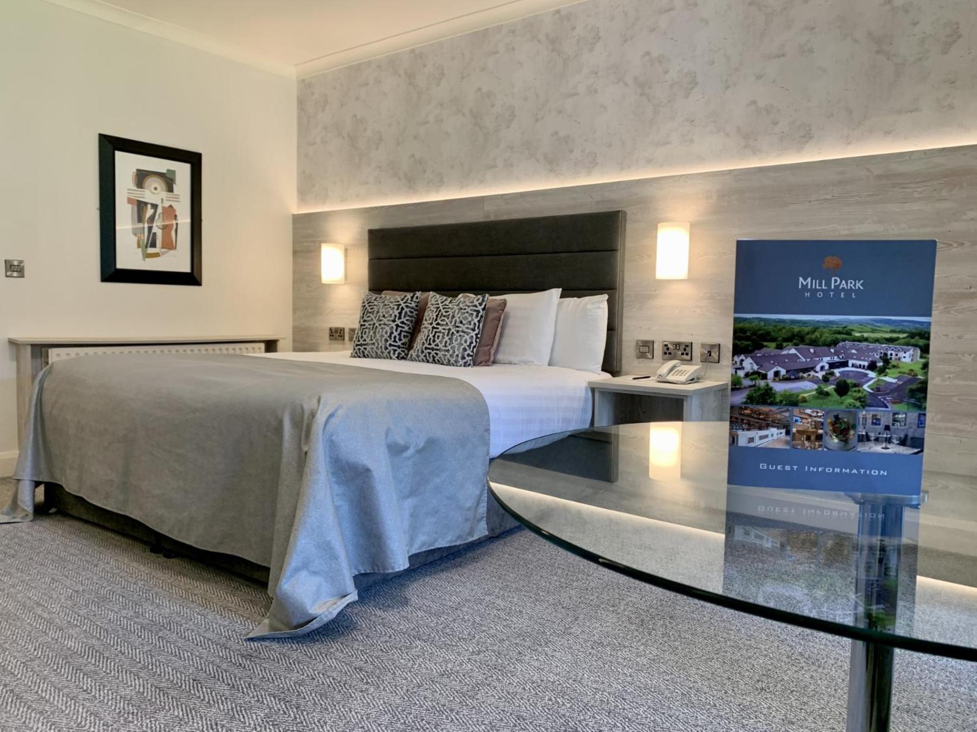 غرفة تنفيذية بسرير كينج، MILL PARK HOTEL 5/10