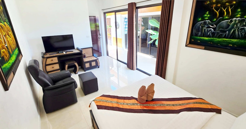 Hide Land Pattaya - Luxurious Tropical Villa 94/97