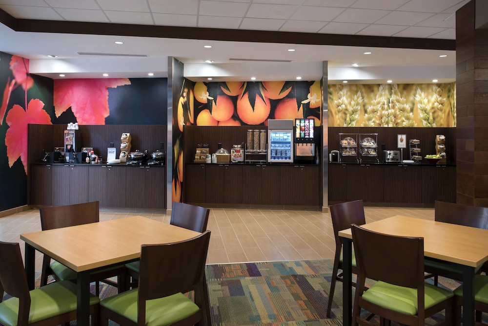 Fairfield Inn Suites By Marriott Buffalo Amherst University 7/35