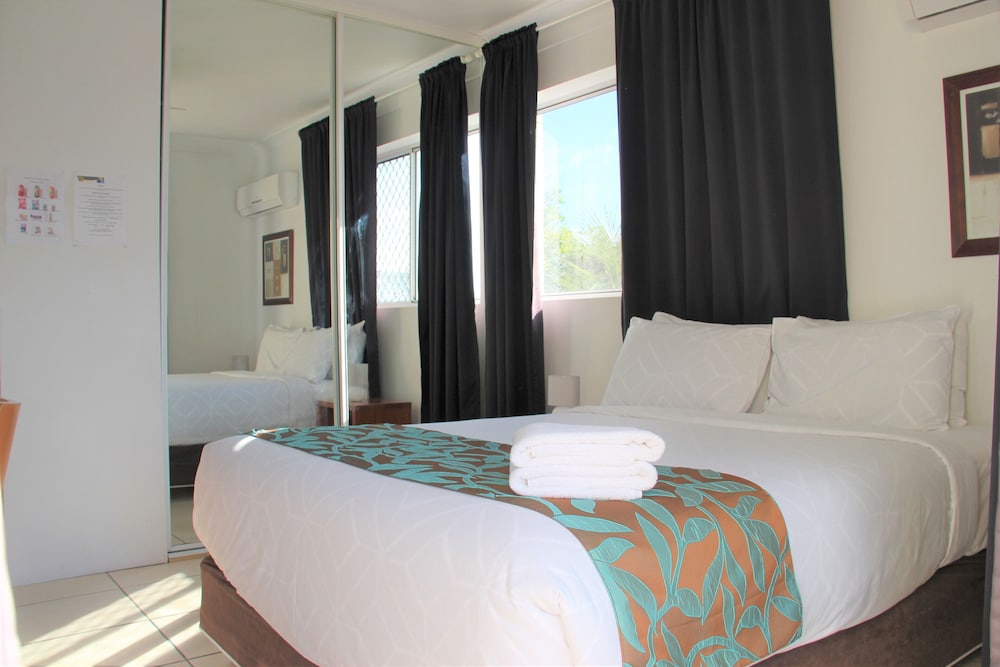 Broadwater Keys 19/72